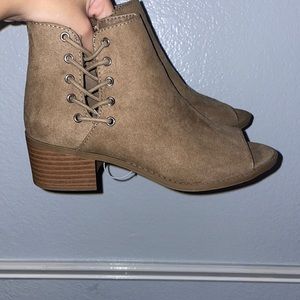 Madden girl booties size 4